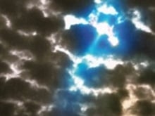 Vasco Rossi, torna l'energia rock per "Dannate nuvole"